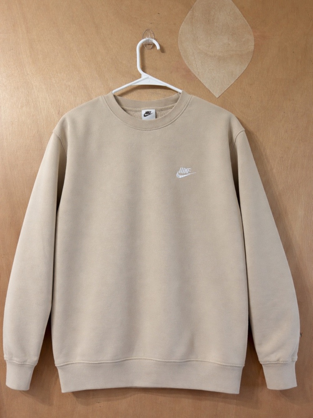 Nike Beige Fleece Sweatshirt Size L Oversized Crewneck